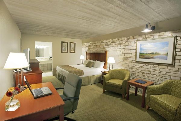 INN OF THE HILLS HOTEL AND CONFERENCE (Kerrville)
